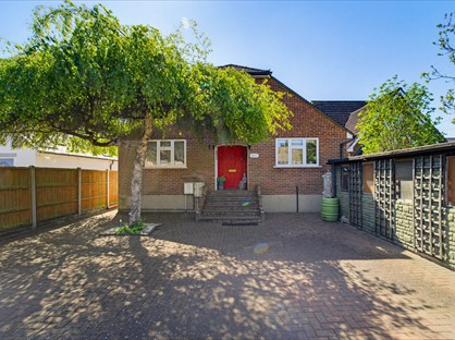 4 Bed Detached House, Ferry Avenue Staines, TW18