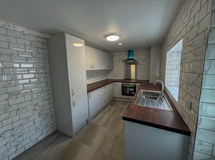 4 bed terraced house for rent in 4 Bed Terraced House, Thornton St, BD23
