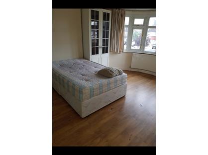 Room in a Shared House, Imperial Drive, HA2