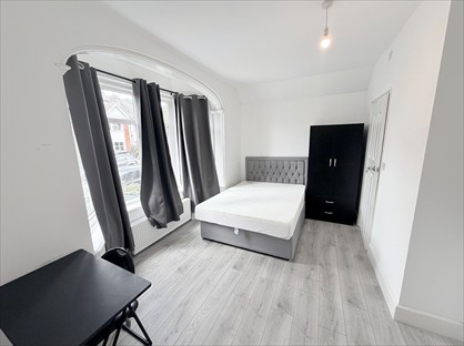 Room in a Shared House, Newlands Avenue, SO15