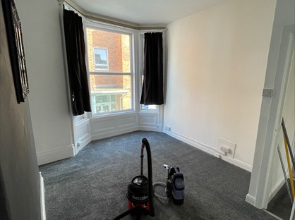 1 Bed Flat, Elders St, YO11