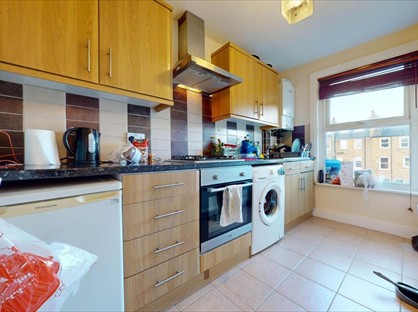 Studio Flat, Northcote Road, SW11
