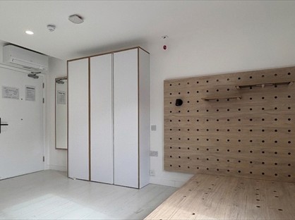 Studio Flat, Commercial Road, E14