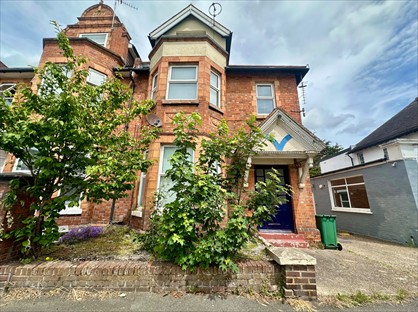 3 Bed Flat, Cheriton Road, CT19