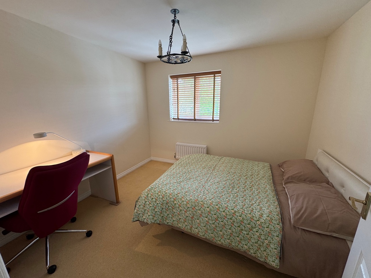 2 Bed Flat, Canterbury Court, NN1