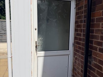 Room in a Shared House, Chipping Road, BL1