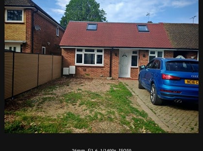 2 Bed Bungalow, Perrylands, RH6