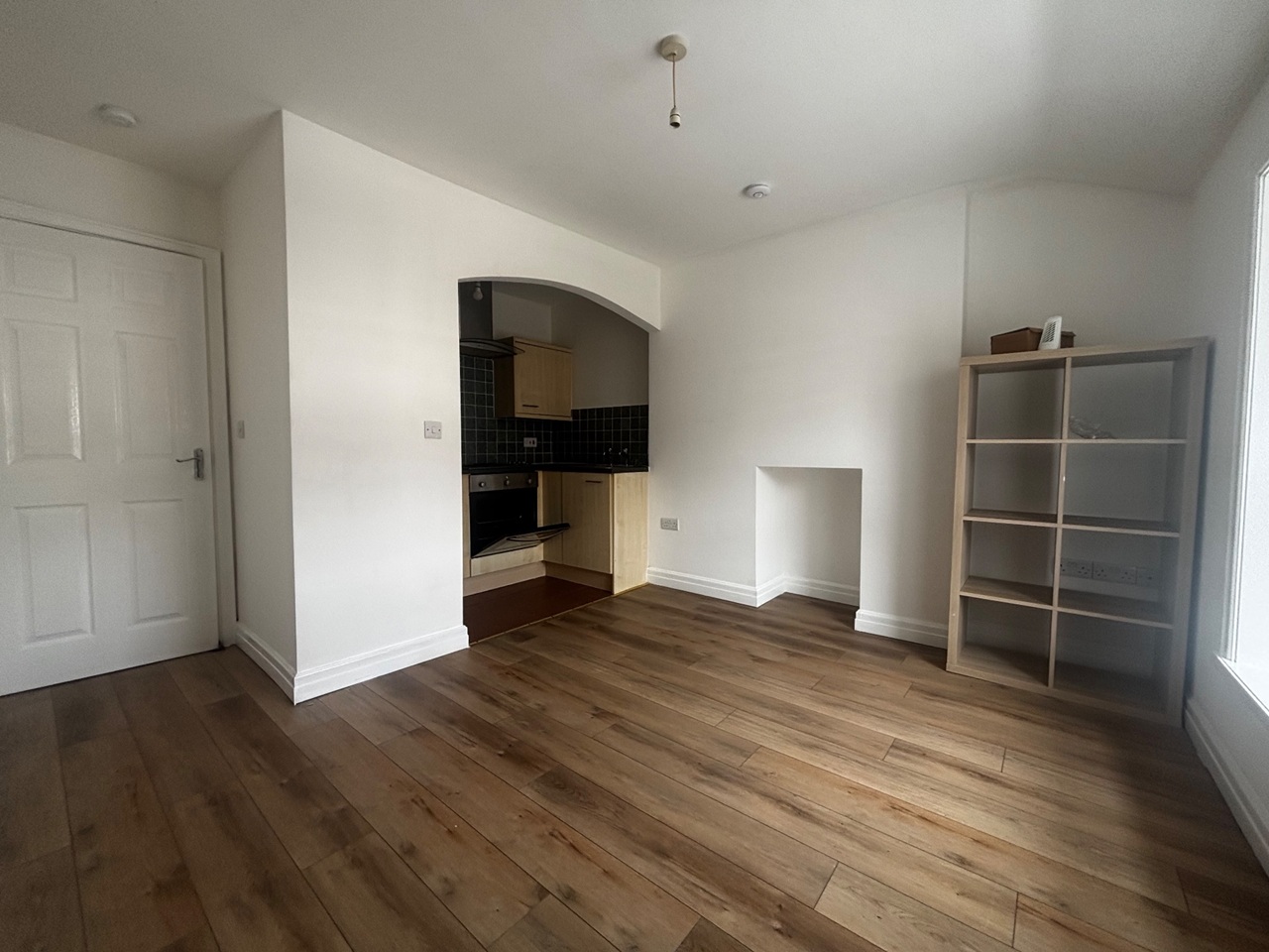 2 Bed Flat, Adlington, PR7 – photo 3