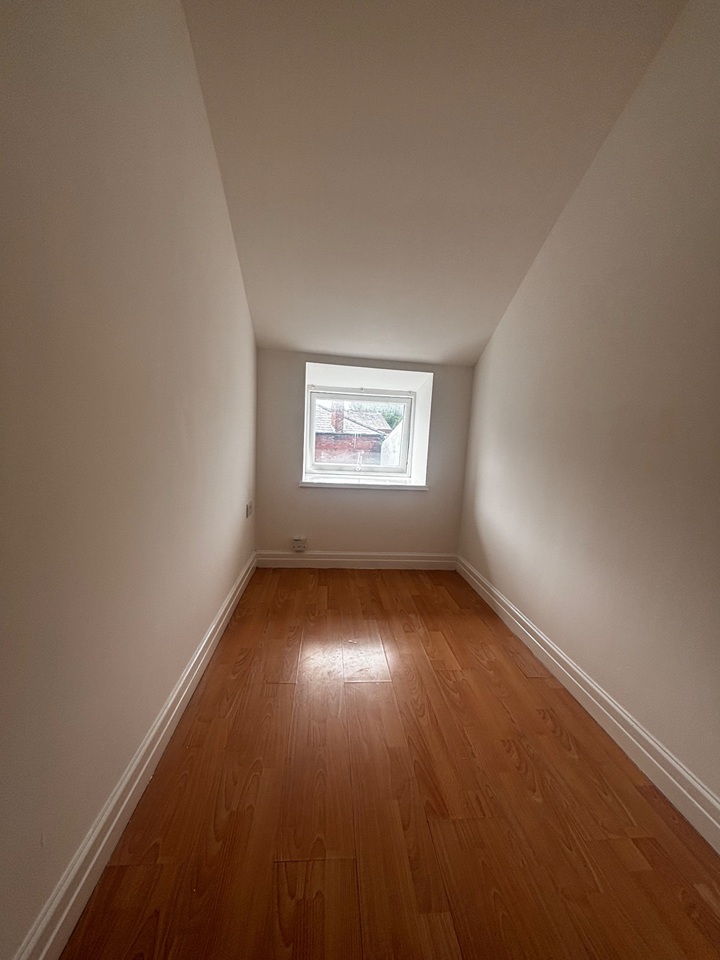2 Bed Flat, Adlington, PR7 – photo 6