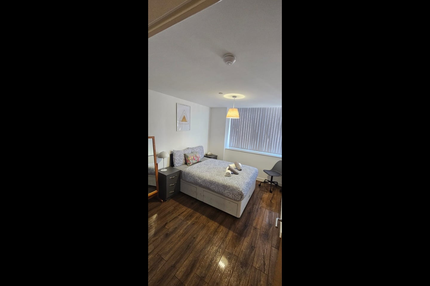 2 Bed Flat, Silkhouse Court, L2