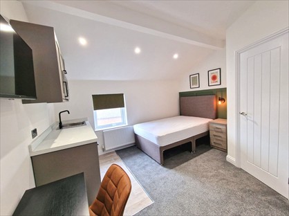 Room in a Shared House, Comberton Road, DY10