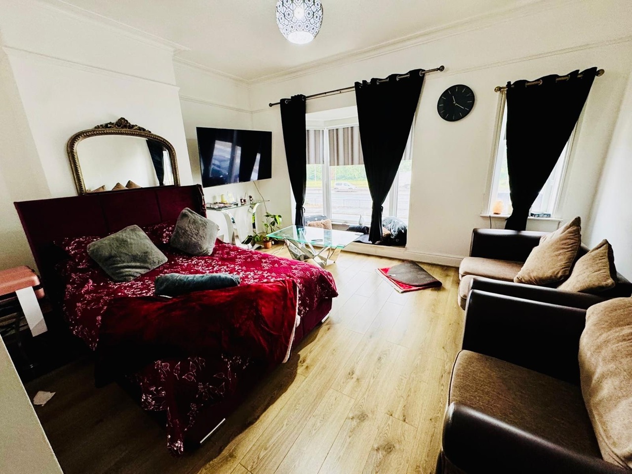 1 Bed Flat, Bolton Road, M6