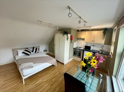 1 Bed Flat, Castletown Road, W14