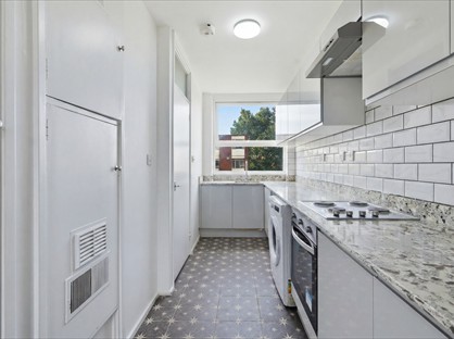 2 Bed Flat, Priory Court, E9
