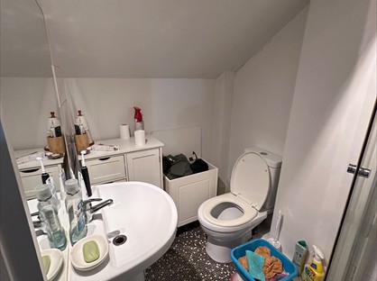 Room in a Shared House, Osborne Road, M19