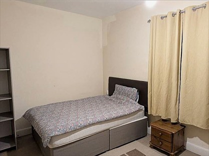 Room in a Shared House, Wantage Road Northampton, NN1