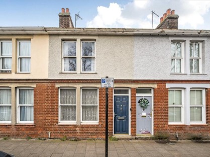 3 Bed Terraced House, Mustow St, IP33