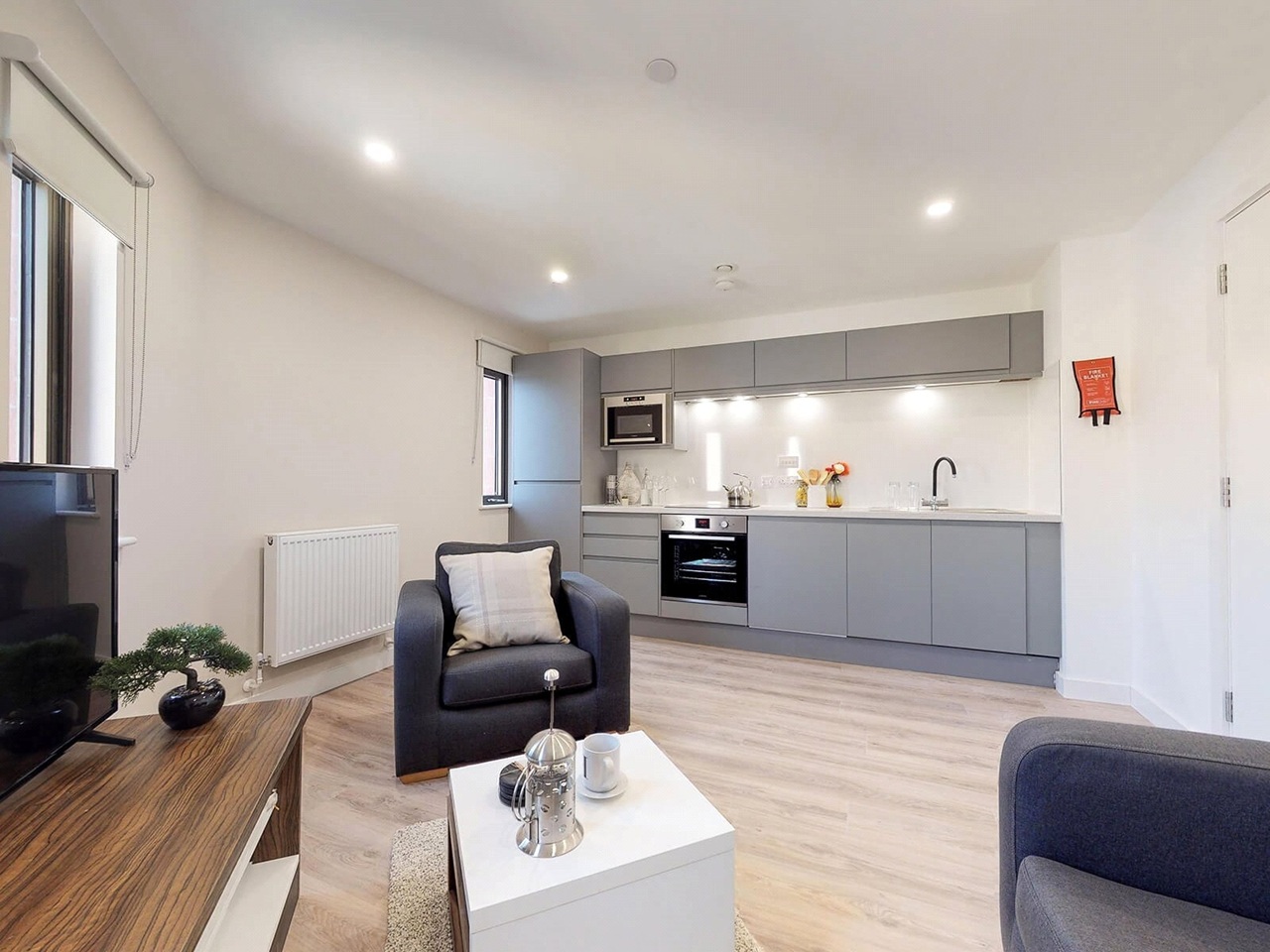2 Bed Flat, Apollo Residence, S1