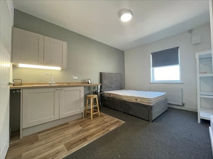 Studio Flat, Derwent Court, DE1