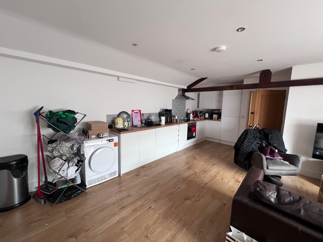 1 Bed Flat, Grosvenor St, GL52