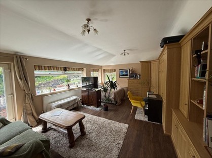 1 Bed Flat, Weston Road, ST3