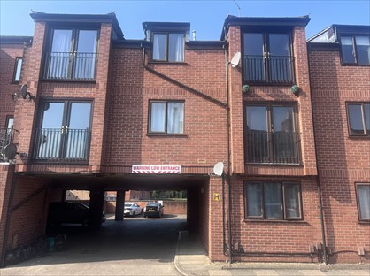 1 Bed Flat, Vernon Court, NN1