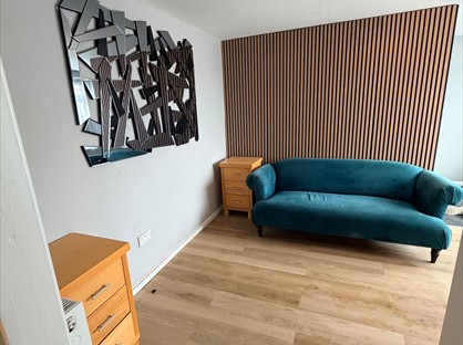 1 Bed Flat, Duck Lane, PE19