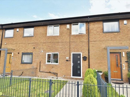 4 Bed Terraced House, Ewart Avenue, M5