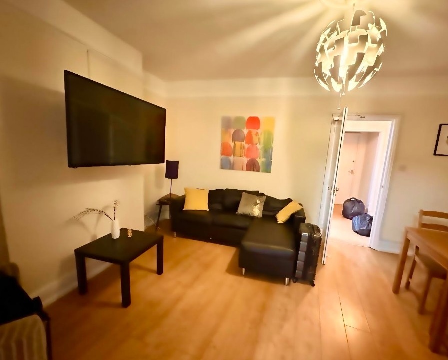 3 Bed Flat, Milton Road, SO15