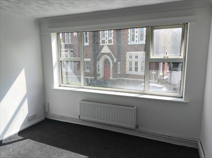 2 Bed Flat, Ashburton Court, PO5
