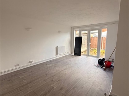 2 Bed Semi-Detached House, Downlands, EN9