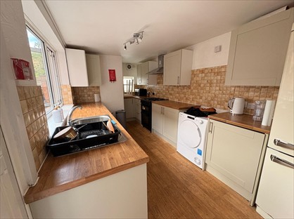 Room in a Shared House, Kings St, NN8