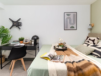 Room in a Shared House, Hall St, SK1