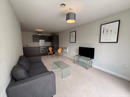 2 Bed Flat, Ordsall Lane, M5