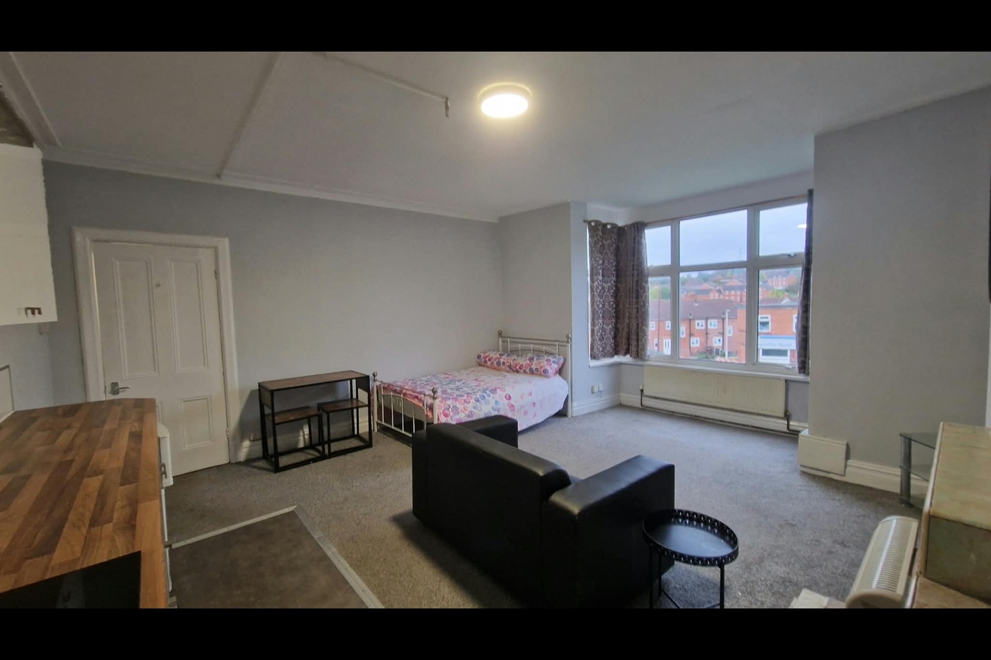 1 Bed Flat, Raynville Road, LS12 photo 3