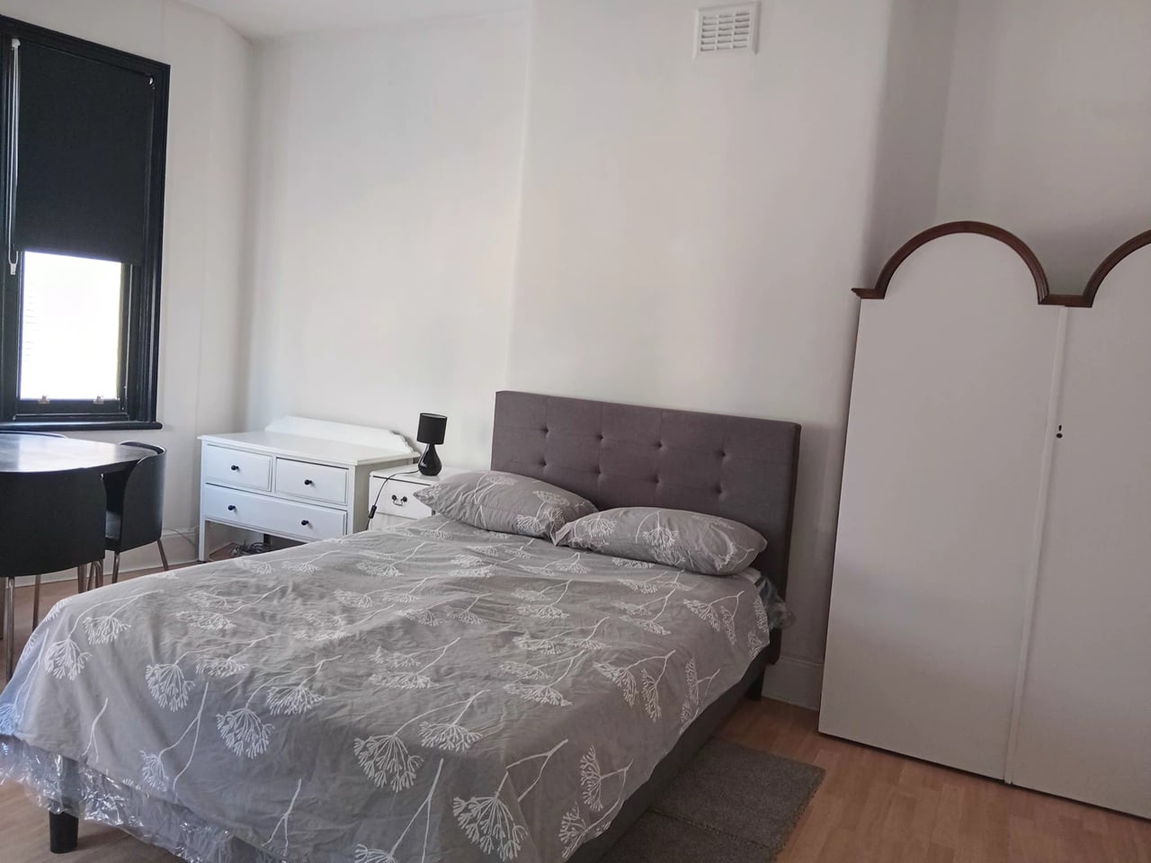 2 Bed Flat, First Floor, SW6 photo 3