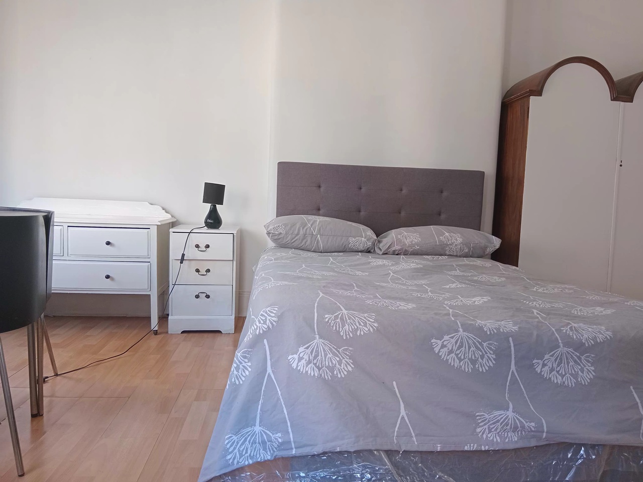 2 Bed Flat, First Floor, SW6 photo 4
