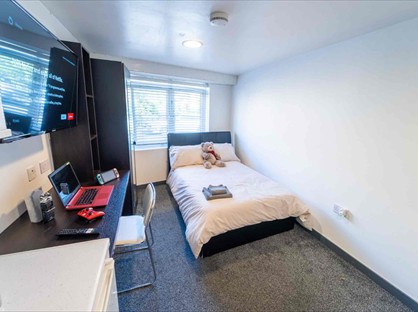 Studio Flat, Dale Road, B29