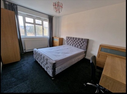 Room in a Shared House, Lockton Court, M1