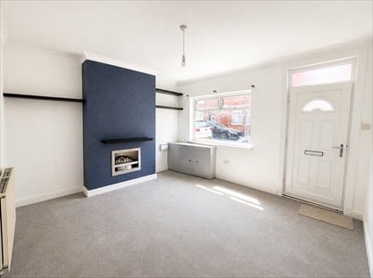 2 Bed Terraced House, Smawthorne Grove, WF10