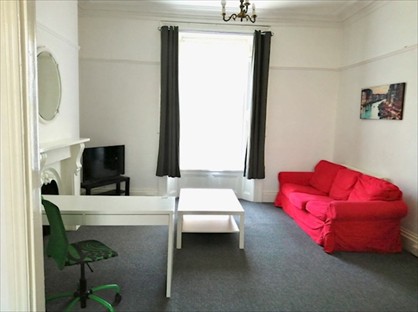 1 Bed Flat, North Road East, PL4