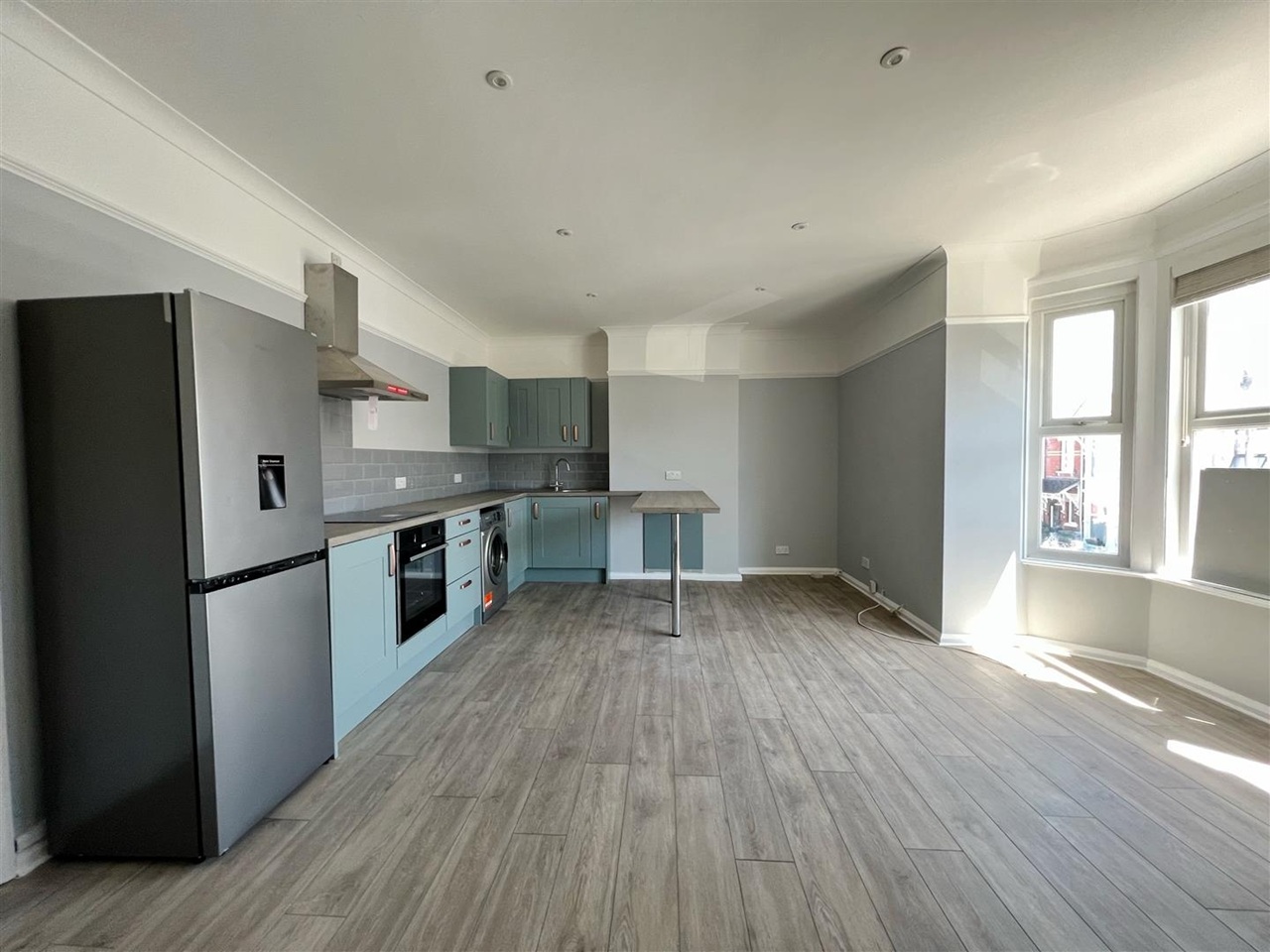 2 Bed Flat, Oriel Road, PO2