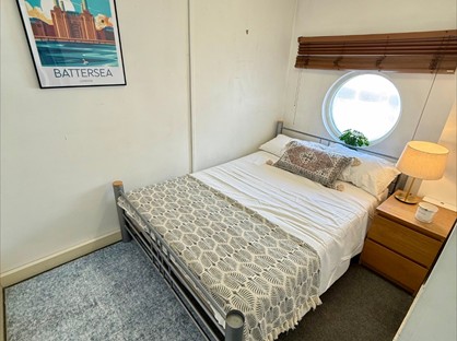 Room in a Shared Flat, Garratt Lane, SW18