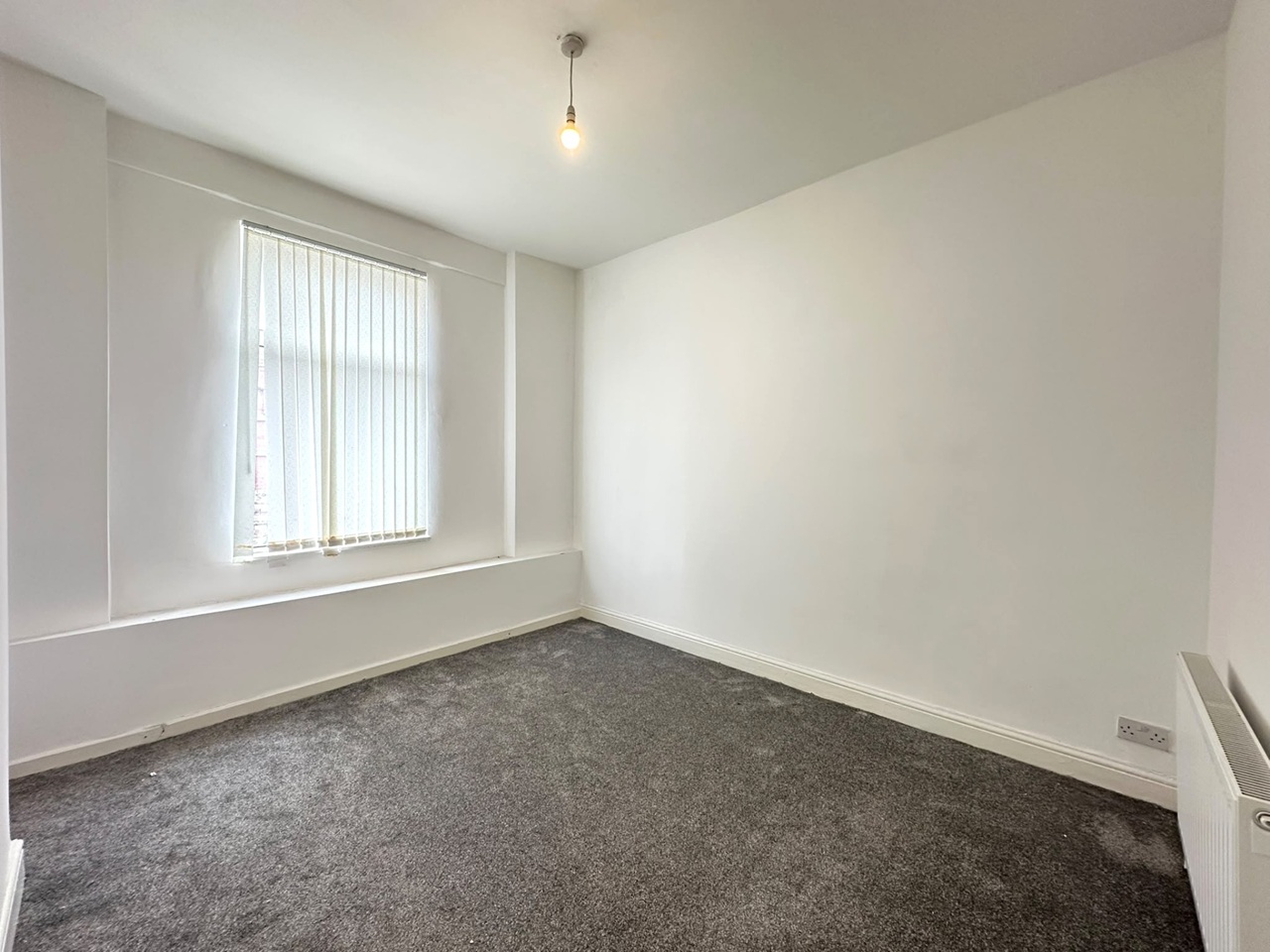 2 Bed Flat, Anfield, L4 photo 4