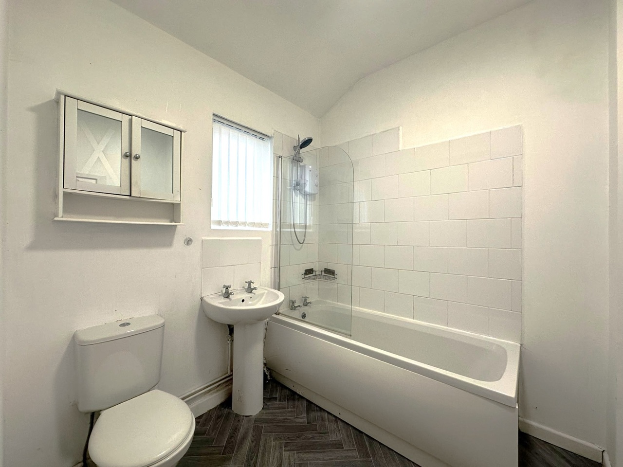2 Bed Flat, Anfield, L4 photo 5