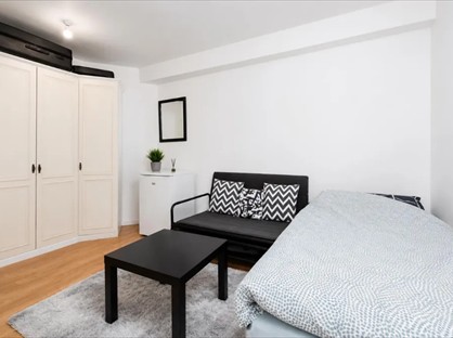 1 Bed Flat, Sloane Avenue, SW3