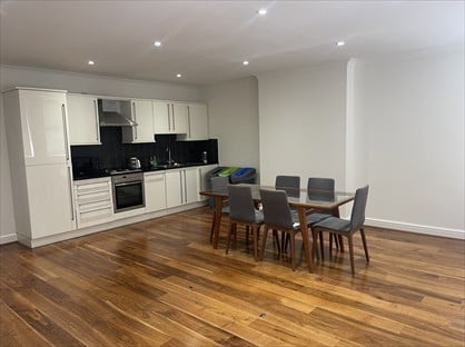 3 Bed Flat, Newman Street, W1T