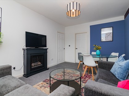 2 bed flat/apartment for rent in 2 Bed Flat, Oakfield Road, ML1