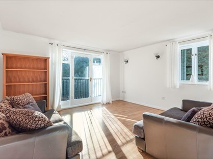 2 bed flat/apartment for rent in 2 Bed Flat, Willow Brook, OX14
