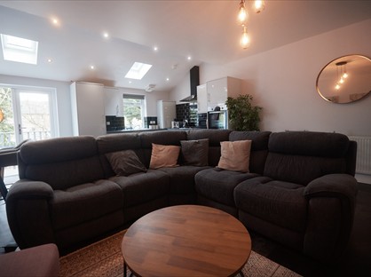3 Bed Flat, Stonehouse, ML9